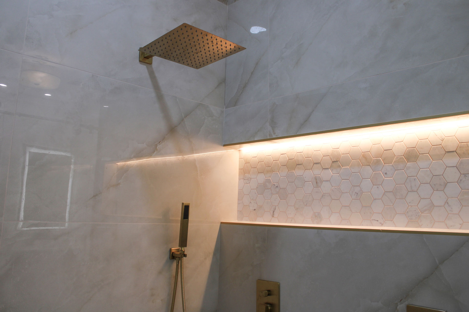 Calacatta marble detail